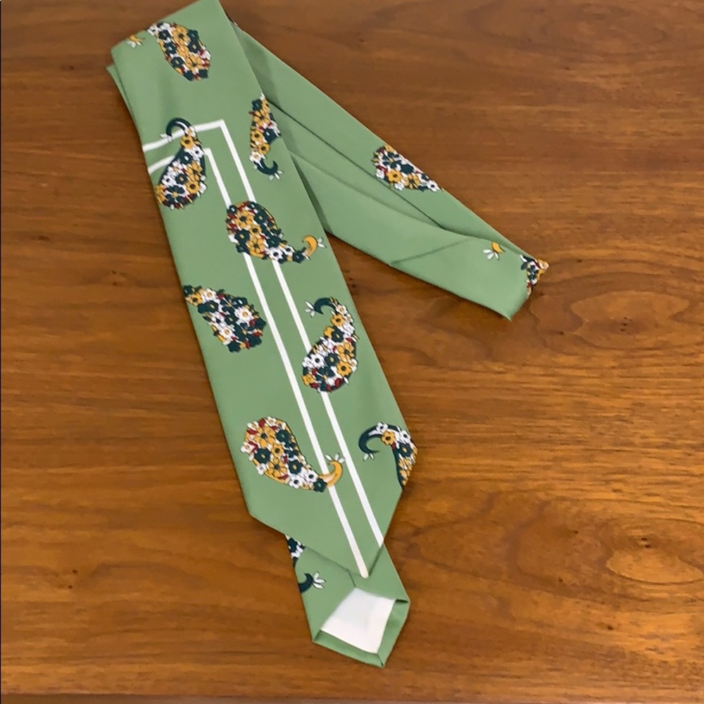 Men’s vintage Custom Cravateur  paisley tie